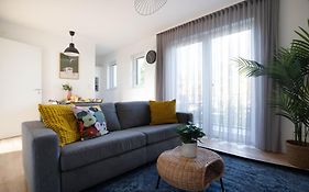 Schoene Apartments In Der Innenstadt I Home2Share